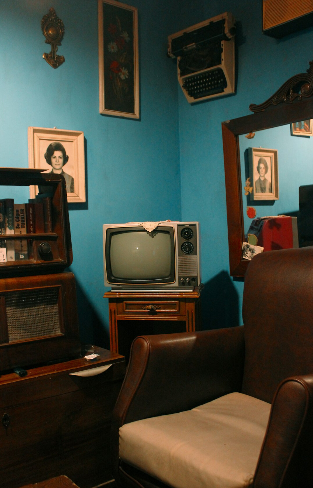 vintage french tv presenter